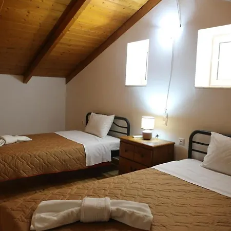 Villa Irida, Morfeas, Ariadni *